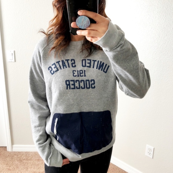 Nike Sweaters - Nike USA Soccer National 2013 Crewneck Sweater LG